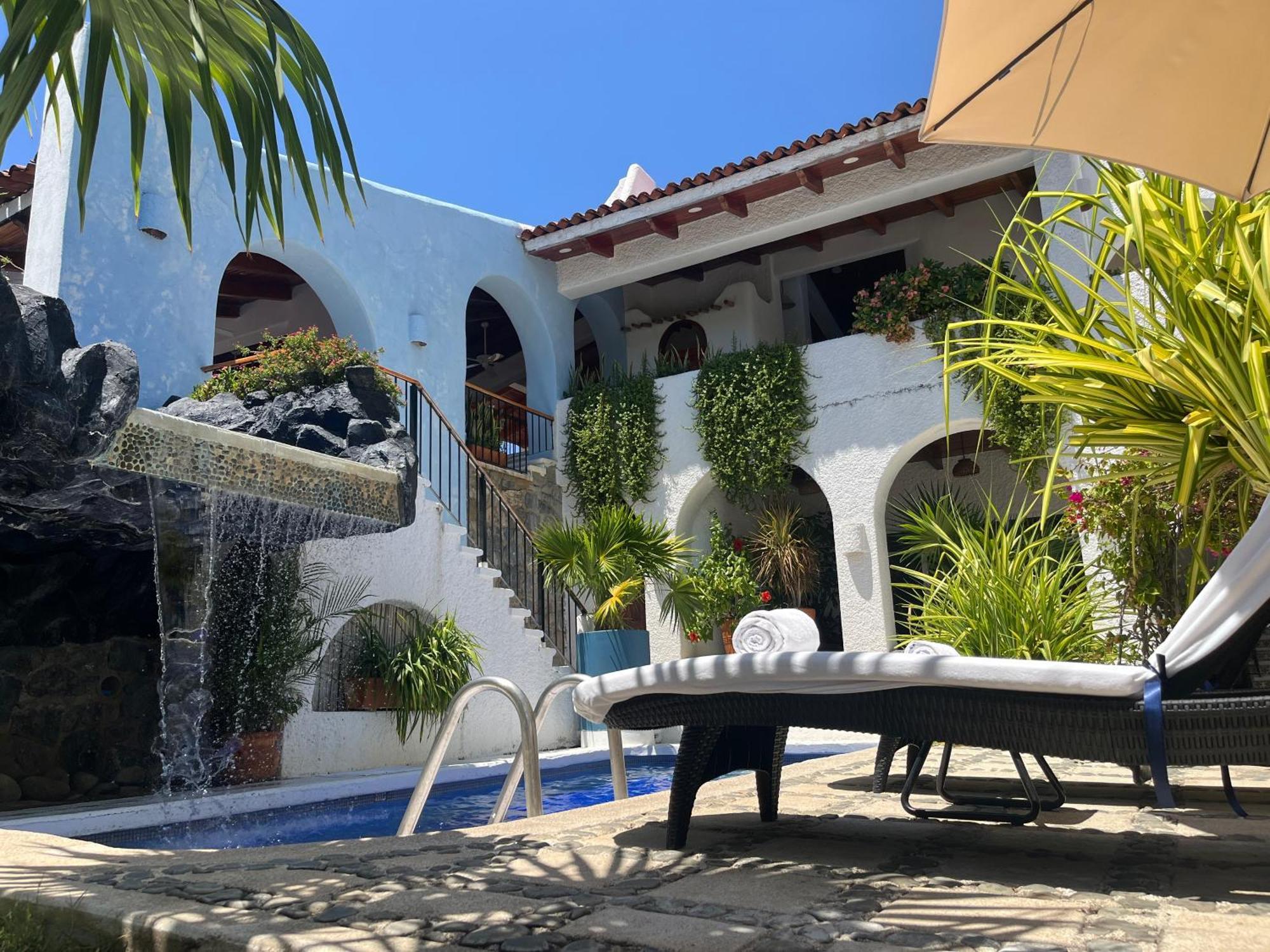 Villa De La Roca Zihuatanejo Bagian luar foto